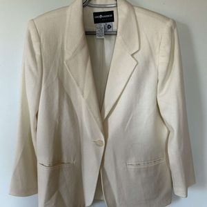 Sag Harbor Petites Linen Blazer. Size 8P